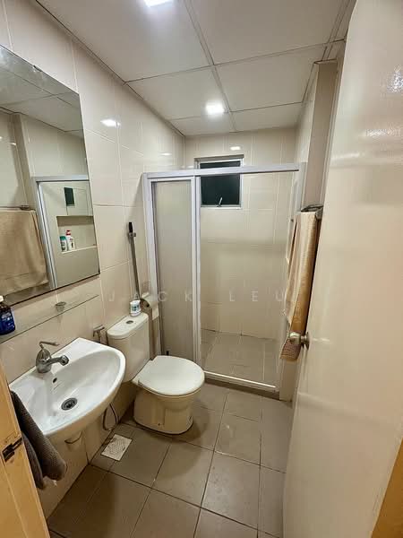Servis Apartment untuk Disewa di OUG Parklane - Jack Leu - Bathroom - PropertyGuru.com.my