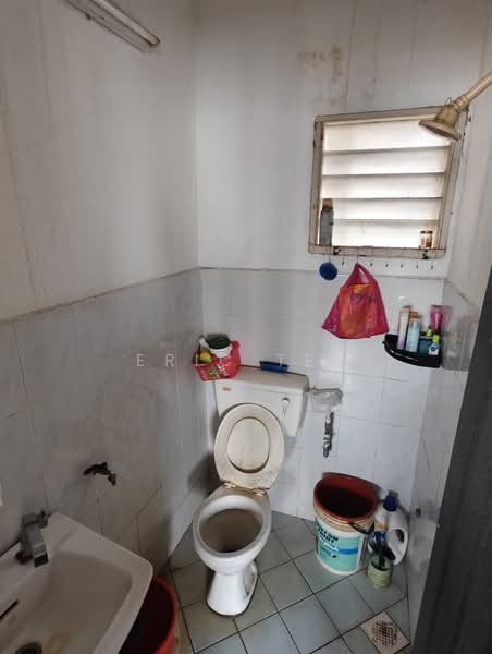 Flat for Sale at Taman Melawati - Eric Tee - Bathroom - PropertyGuru.com.my