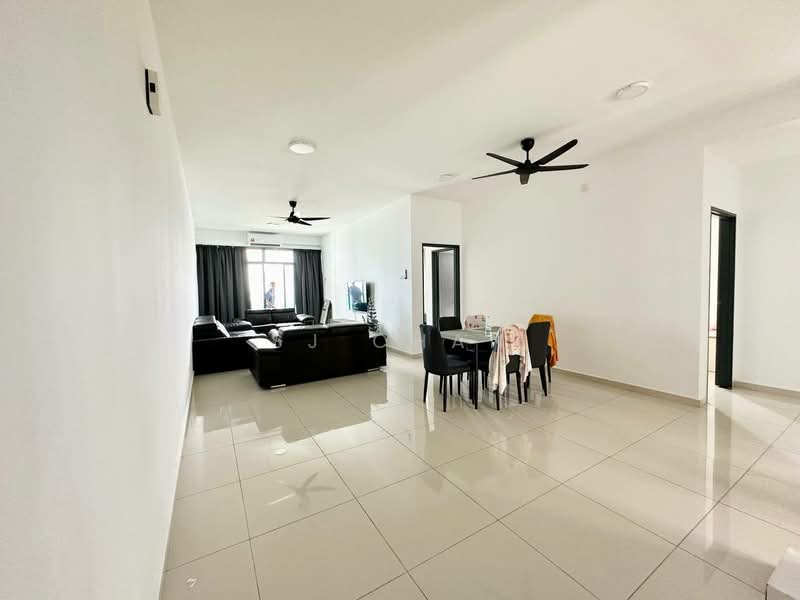 Marina Residence untuk Untuk Disewa - RM 2,700 /bulan, Apr 2026 - Living Room - PropertyGuru.com.my