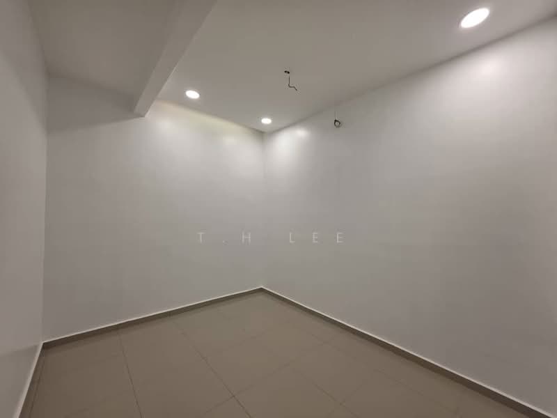 1-storey Terraced House for Sale in Taman Melawis (Klang) - T.H Lee - Interior - PropertyGuru.com.my