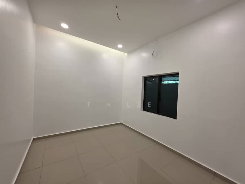 1-storey Terraced House for Sale in Taman Melawis (Klang) - T.H Lee - Interior - PropertyGuru.com.my