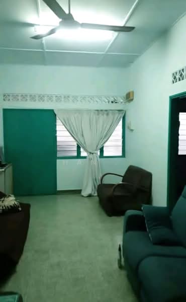 1-storey Terraced House for Sale in Taman Overseas Union (Taman Oug) (Jalan Klang Lama (Old Klang Road)) - Han . - Living Room - PropertyGuru.com.my