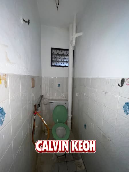 Flat for Sale at Desa Permai Indah Flat - Calvin Keoh - Bathroom - PropertyGuru.com.my
