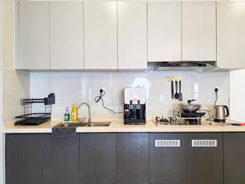 Kondominium untuk Dijual di Bay Laurel @ Country Garden Danga Bay - Bella Tan - Kitchen - PropertyGuru.com.my