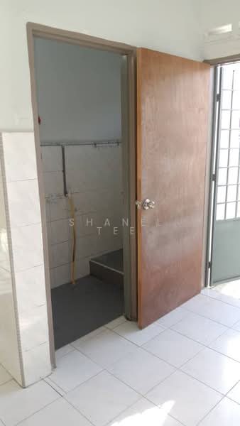 Rumah Teres 1 Tingkat untuk Dijual di Taman Sri Kluang (Kluang) - Shanel Tee - Interior - PropertyGuru.com.my