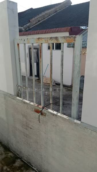 Rumah Teres 1 Tingkat untuk Dijual di Taman Sri Kluang (Kluang) - Shanel Tee - Exterior - PropertyGuru.com.my