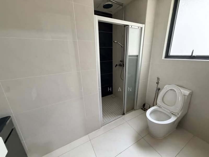 Condominium for Rent at Royal Strand @ Country Garden Danga Bay - SJ CHAN - Bathroom - PropertyGuru.com.my