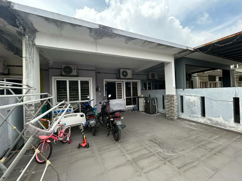 Rumah Teres 1 Tingkat untuk Dijual di Shah Alam (Selangor) - Salawati Busro - Exterior - PropertyGuru.com.my