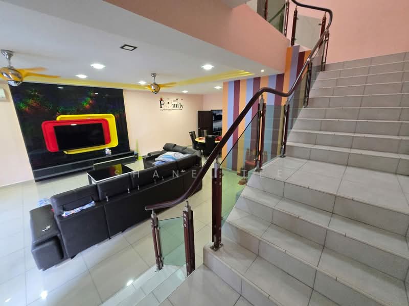 2-storey Terraced House for Sale in Taman Sutera Indah (Kluang) - Shanel Tee - Living Room - PropertyGuru.com.my