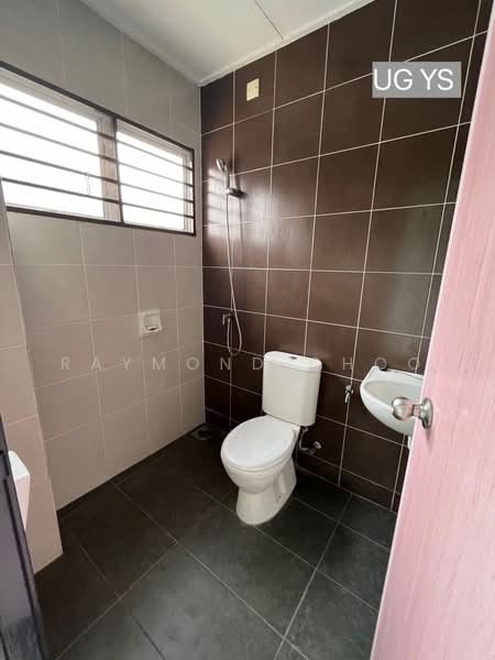 2-storey Terraced House for Sale in Bandar Puteri Klang (Klang) - Raymond Choo - Bathroom - PropertyGuru.com.my