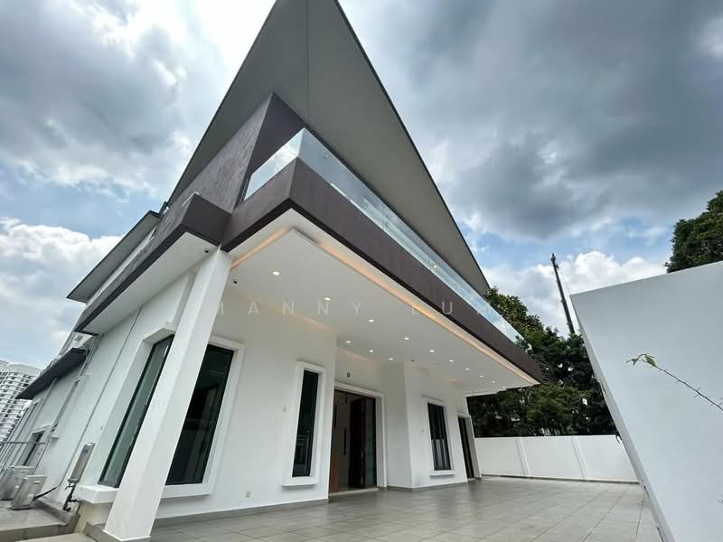 Bungalow for Sale in Country Heights Damansara (Kuala Lumpur) - Manny Lum - PropertyGuru.com.my