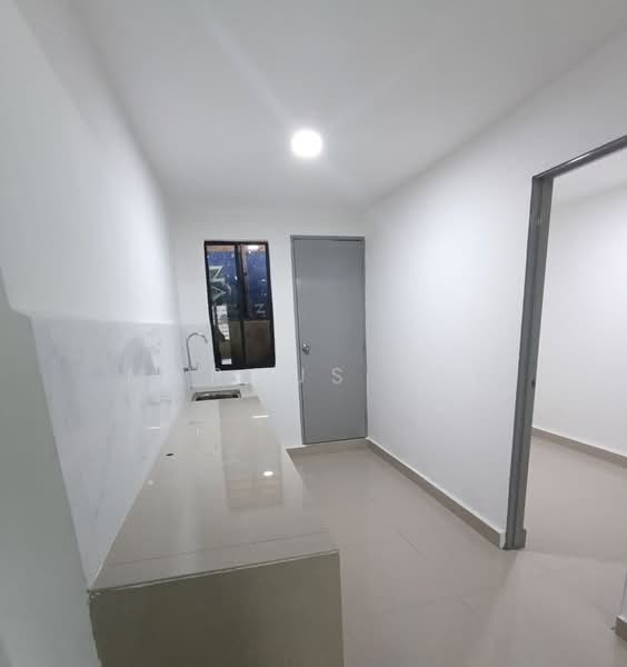2-storey Terraced House for Sale in Taman Plentong Baru (Masai) - Marcus Tey - Kitchen - PropertyGuru.com.my