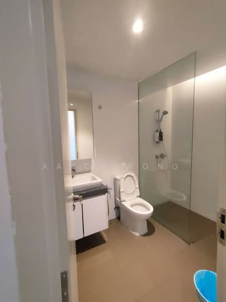 Service Residence for Sale at Establishment Bangsar (Menara Teguh Bangsar) - Aaron Wong - Bathroom - PropertyGuru.com.my