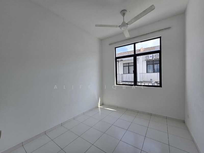 Rumah Teres 2 Tingkat untuk Dijual di Shah Alam (Selangor) - Aliff Iqbal - PropertyGuru.com.my