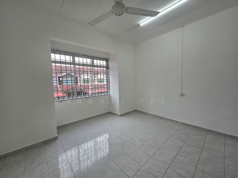 Rumah Teres 2 Tingkat untuk Dijual di Taman Sri Kluang (Kluang) - Shanel Tee - Interior - PropertyGuru.com.my