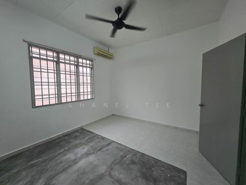 Rumah Teres 2 Tingkat untuk Dijual di Taman Sri Kluang (Kluang) - Shanel Tee - Interior - PropertyGuru.com.my