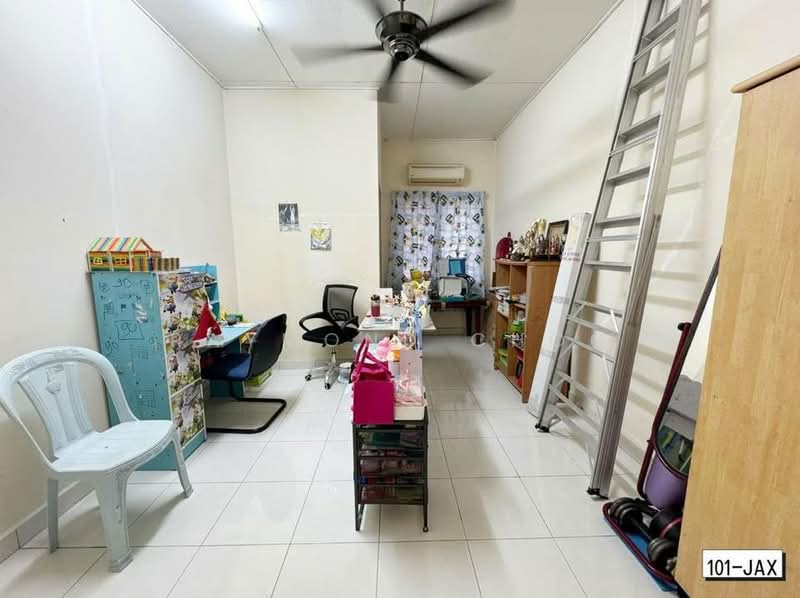 Rumah Teres untuk Dijual di Bandar Puteri Klang (Klang) - Raymond Choo - Study - PropertyGuru.com.my