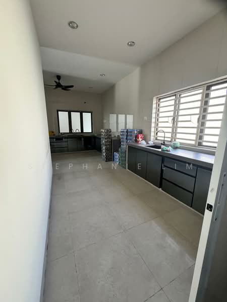 Batu Lanchang untuk Untuk Disewa - RM 4,500 /bulan, Apr 2026 - Kitchen - PropertyGuru.com.my