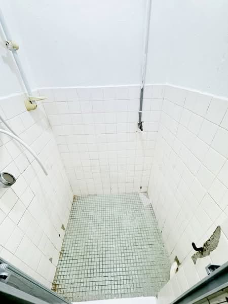 Rumah Teres 1 Tingkat untuk Dijual di Kampung Baru Yap Tau Sah (Kluang) - Marcus Tey - Bathroom - PropertyGuru.com.my