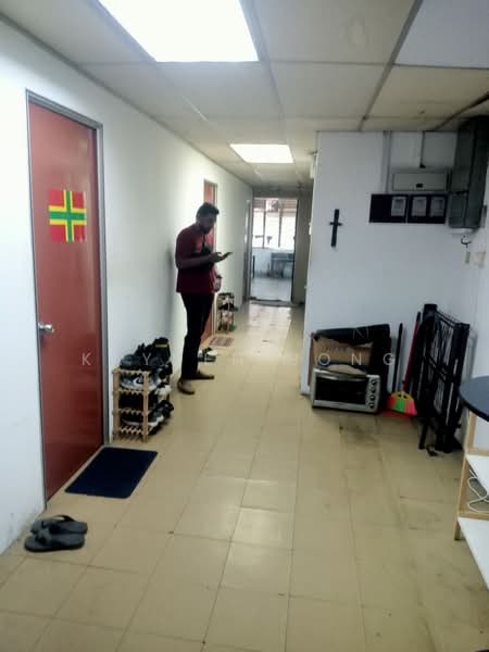 Kedai / Pejabat untuk Disewa di Petaling Jaya (Selangor) - Kayden Bong - Corridor - PropertyGuru.com.my