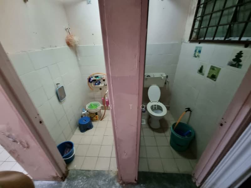 Bandar Bukit Tinggi 2 untuk Untuk Dijual - RM 250,000, Apr 2026 - Bathroom - PropertyGuru.com.my