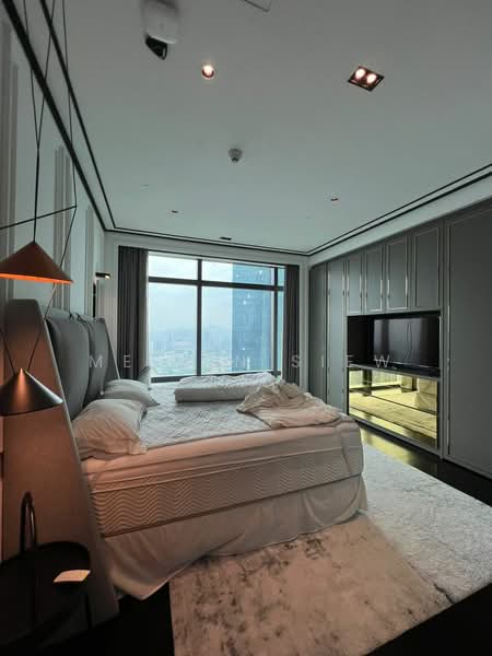 Four Seasons Place - 4