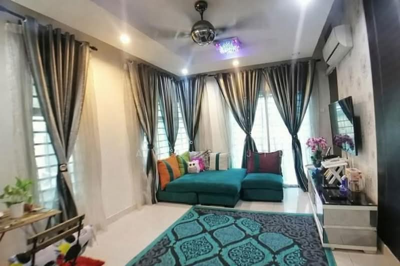 Cluster House for Rent in Saujana Utama (Selangor) - Ziana Najib - Living Room saujana utama - PropertyGuru.com.my