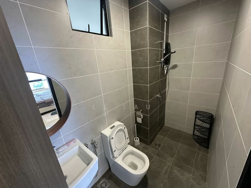 Servis Apartment untuk Disewa di Twin Tower Residence - LZ Lau - Bathroom - PropertyGuru.com.my