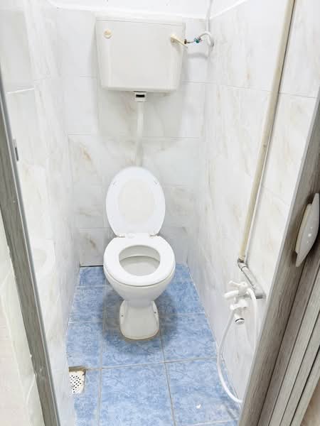 Rumah Teres 1 Tingkat untuk Dijual di Kampung Baru Yap Tau Sah (Kluang) - Marcus Tey - Bathroom - PropertyGuru.com.my