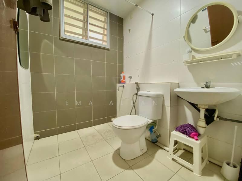 Bangi Avenue untuk Untuk Dijual - RM 600,000, Apr 2026 - Bathroom - PropertyGuru.com.my