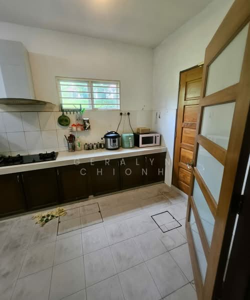Rumah Berkembar untuk Dijual di Subang Bestari (Shah Alam) - Geralyn Chionh - Kitchen - PropertyGuru.com.my