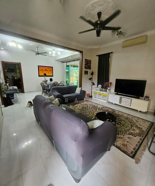 Rumah Berkembar untuk Dijual di Subang Bestari (Shah Alam) - Geralyn Chionh - Living Room - PropertyGuru.com.my