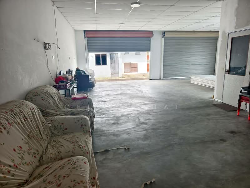 Corner Shop Taman Bukit Tropika - 1