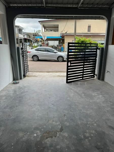 Rumah Teres 2 Tingkat untuk Dijual di Taman Titiwangsa (Kluang) - Shanel Tee - Exterior - PropertyGuru.com.my