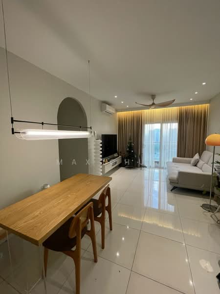Condominium for Rent at Paraiso Residence @ The Earth - Max Chua - Living Room - PropertyGuru.com.my