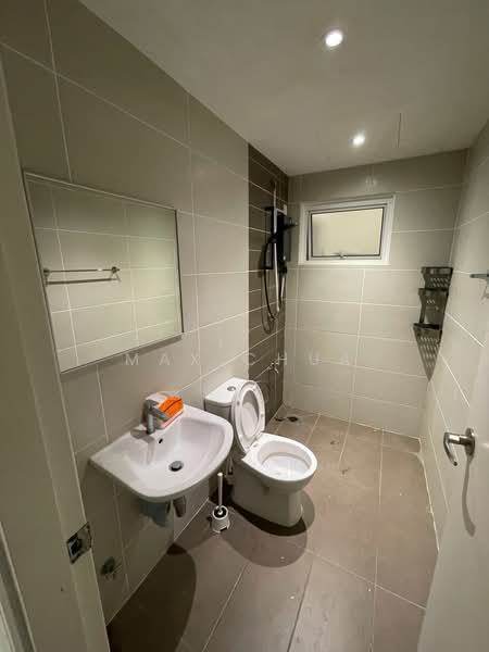 Condominium for Rent at Paraiso Residence @ The Earth - Max Chua - Bathroom - PropertyGuru.com.my