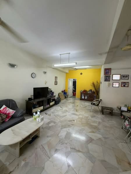 Rumah Teres 2 Tingkat untuk Dijual di Taman Overseas Union (Taman Oug) (Jalan Klang Lama (Old Klang Road)) - Han . - Living Room - PropertyGuru.com.my