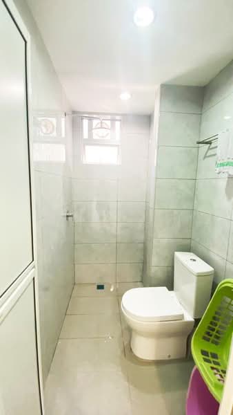 Pangsapuri untuk Disewa di Mawar Apartment - Jerry Tan - Bathroom - PropertyGuru.com.my