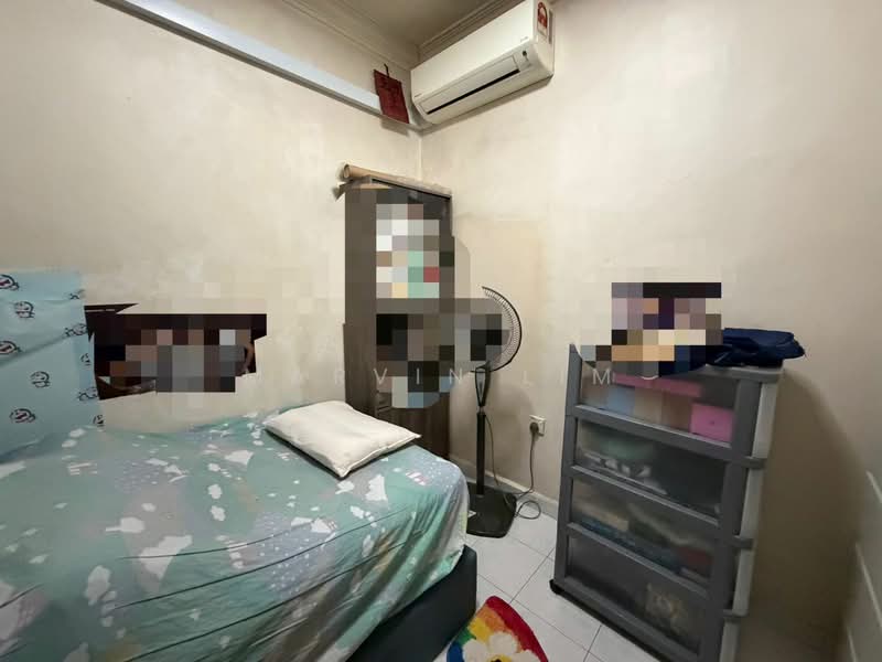 Rumah Teres 2 Tingkat untuk Dijual di Permas Jaya (Johor) - Marvin Lim - Bedroom - PropertyGuru.com.my