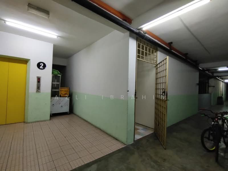 Pangsapuri untuk Dijual di Apartment Minang Ria 2 - Azli Ibrahim - Entrance - PropertyGuru.com.my
