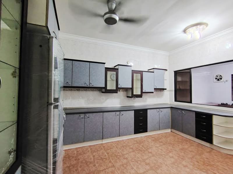 Rumah Teres 2 Tingkat untuk Dijual di Usj 20 (Subang Jaya) - Jason Ooi - Kitchen - PropertyGuru.com.my