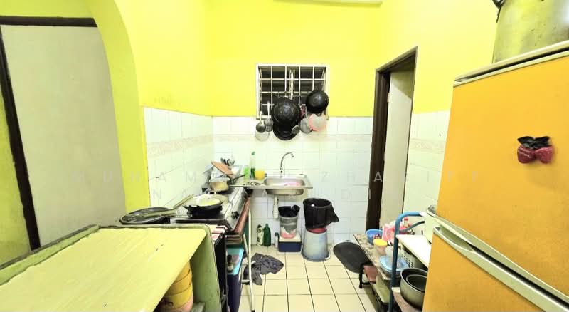 Rumah Flat untuk Dijual di Sri Begonia - Muhammad Zhariff Nasharudin - Kitchen - PropertyGuru.com.my