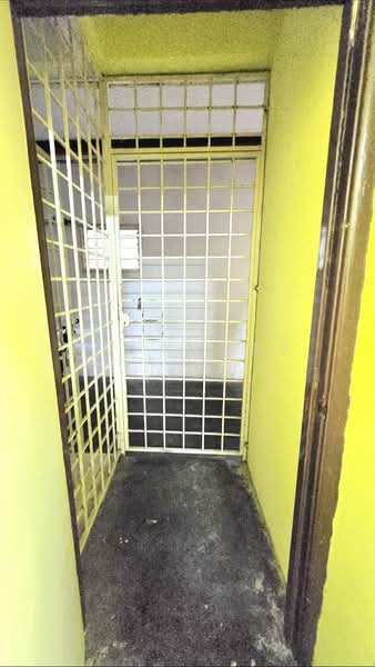 Rumah Flat untuk Dijual di Sri Begonia - Muhammad Zhariff Nasharudin - Entrance - PropertyGuru.com.my