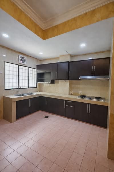 Rumah Teres 3 Tingkat untuk Dijual di Taman Cheras Utama (Cheras) - Macc Ng - Kitchen - PropertyGuru.com.my