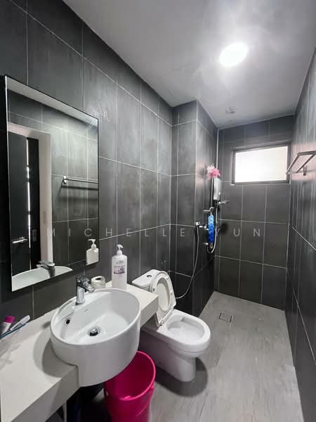 Servis Apartment untuk Disewa di Astoria Ampang - Michelle Yun - Bathroom - PropertyGuru.com.my