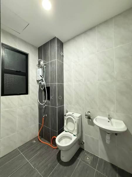 2-storey Terraced House for Rent in Bandar Baru Permas Jaya (Permas Jaya) - Niko Lew - Bathroom - PropertyGuru.com.my