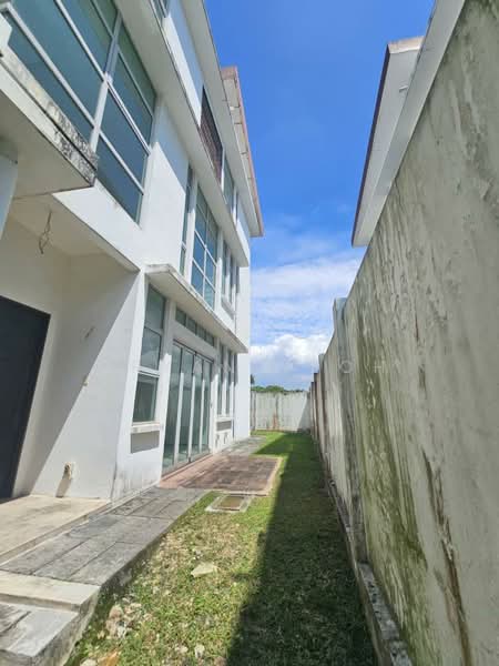 Rumah Berkembar untuk Dijual di Taman Tun Dr Ismail (Kuala Lumpur) - Bryan Yeoh - Exterior - PropertyGuru.com.my