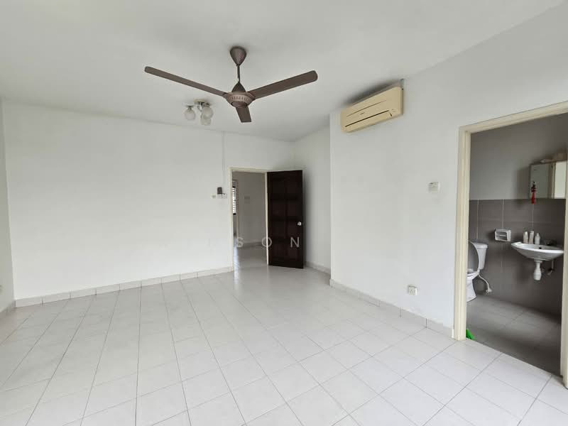 Rumah Teres 2 Tingkat untuk Dijual di Johor Bahru (Johor) - Winson Tee - Living Room - PropertyGuru.com.my