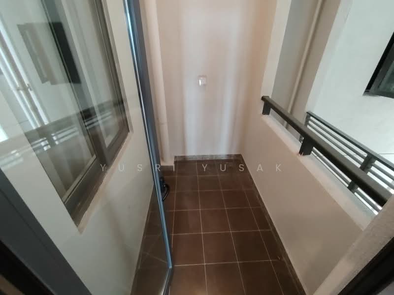 Condominium for Rent at R&F Princess Cove Phase 2-Seine Region - Yusri Yusak - Balcony - PropertyGuru.com.my