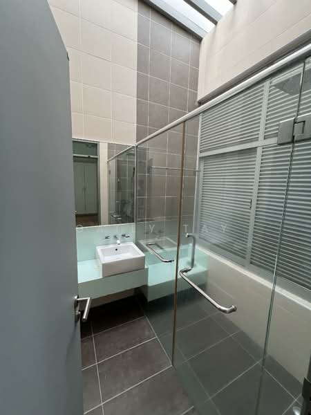 3-storey Terraced House for Rent in Cyberjaya (Selangor) - Gaily Tay - Bathroom - PropertyGuru.com.my